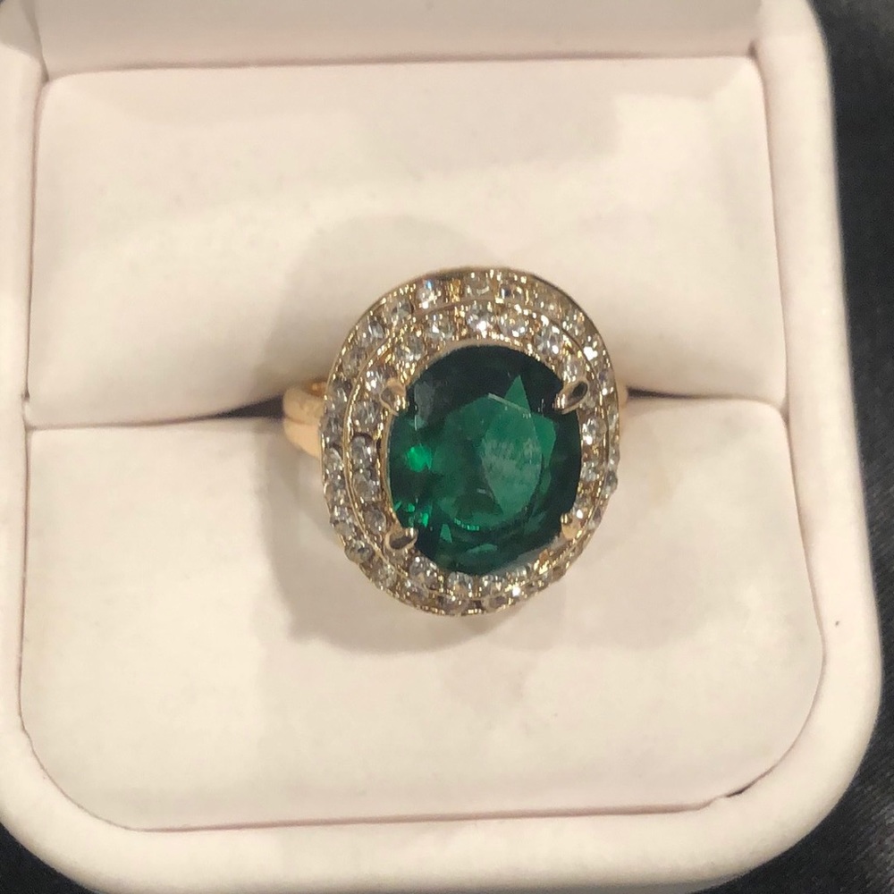 Rhinestone Emerald Stone Colored Ring - image 2